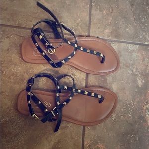 Cute studded scandals